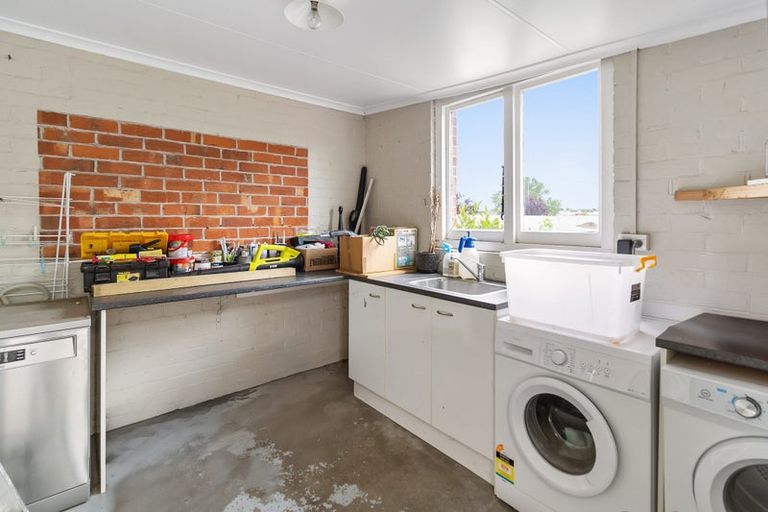 Photo of property in 19 Hill View Crescent, Highfield, Timaru, 7910