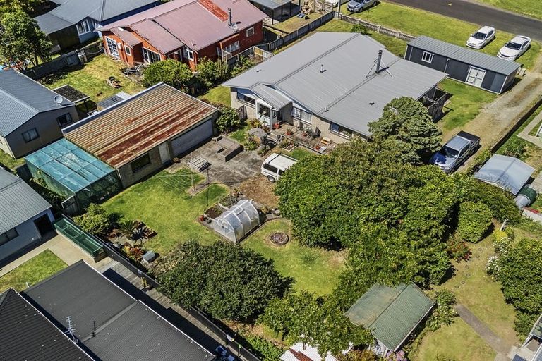 Photo of property in 70 Domett Street, Waitara, 4320
