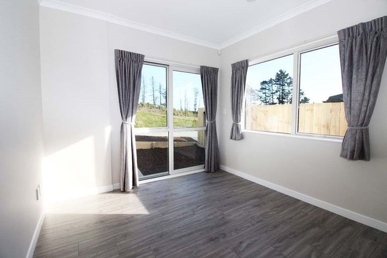 Photo of property in 80 Jeroboam Loop, Kumeu, 0810