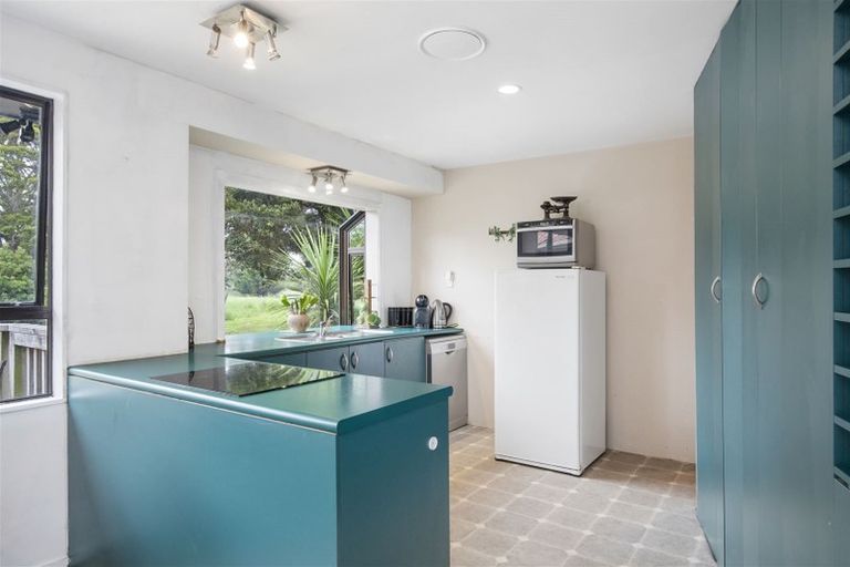 Photo of property in 30 Kotuku Road, Otaua, Waiuku, 2682