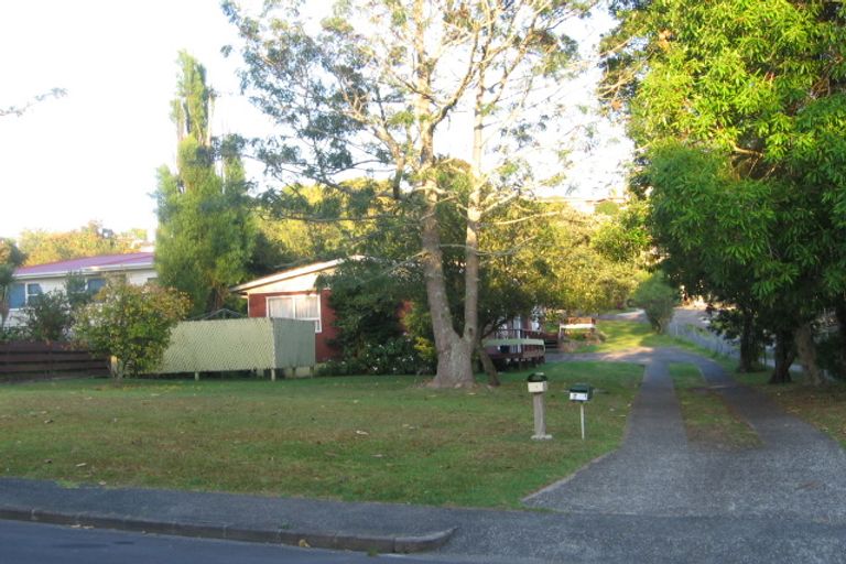 Photo of property in 2/7 Hamilton Place, Glenfield, Auckland, 0629