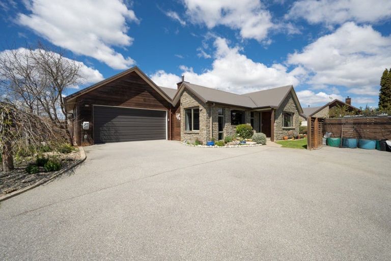 Photo of property in 35 Larch Crescent, Alexandra, 9320