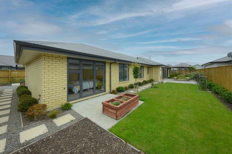 Photo of property in 8 Wallace Crescent, Prebbleton, 7604