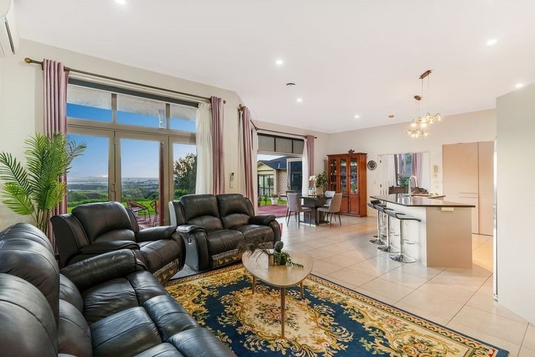Photo of property in 520 Redoubt Road, Flat Bush, Auckland, 2019