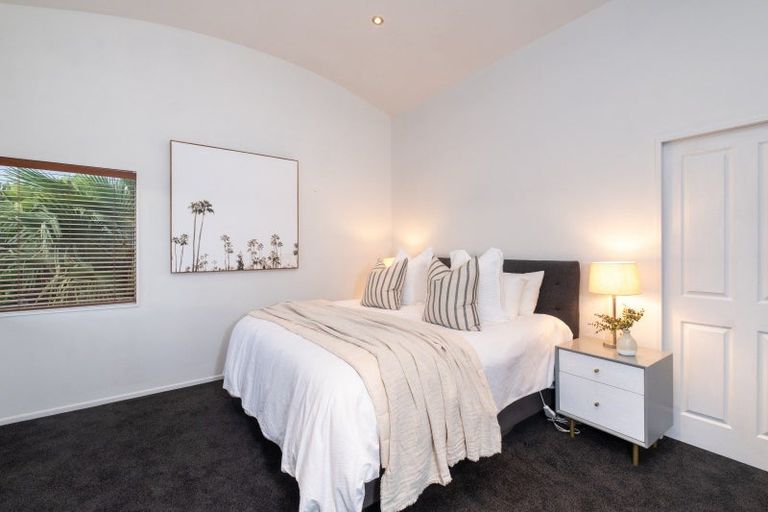 Photo of property in 9a Avenue Road, Greenmeadows, Napier, 4112