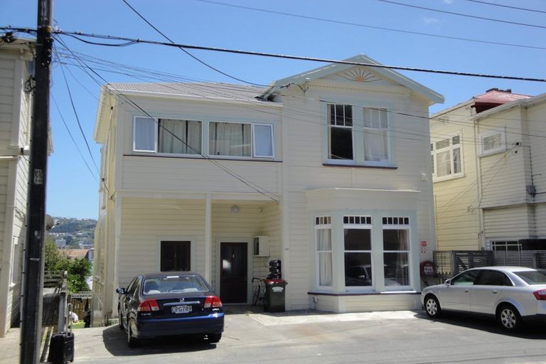 Photo of property in 4/112 Austin Street, Mount Victoria, Wellington, 6011