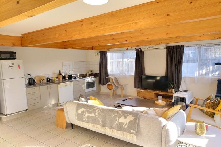 Photo of property in 75 Mandeville Street, Riccarton, Christchurch, 8011