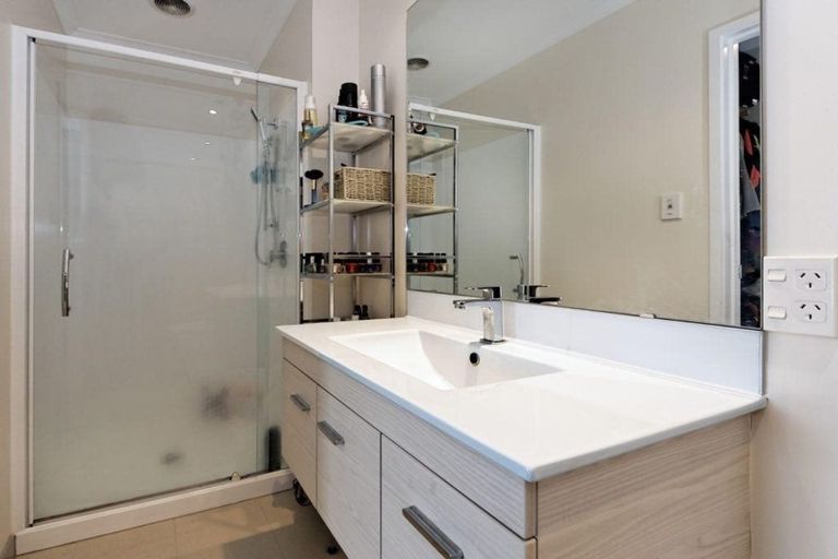 Photo of property in 48 Buckley Avenue, Hobsonville, Auckland, 0616