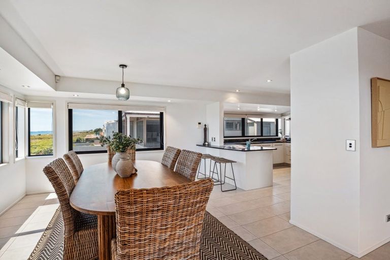 Photo of property in 32a Sunbrae Grove, Mount Maunganui, 3116