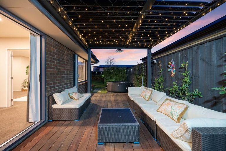 Photo of property in 37 Parklea Avenue, Halswell, Christchurch, 8025