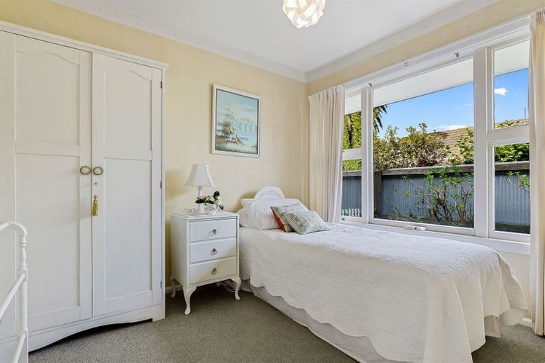 Photo of property in 305 Wairakei Road, Bryndwr, Christchurch, 8053