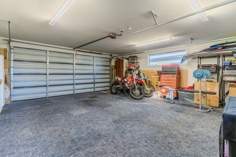 Photo of property in 14 William James Close, Mosgiel, 9024