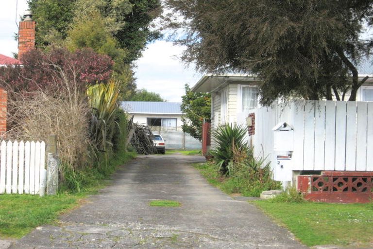 Photo of property in 1/6 Rollerson Street, Papakura, 2110