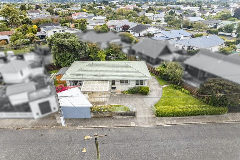 Photo of property in 341 Riverside Drive, Fairfield, Lower Hutt, 5011