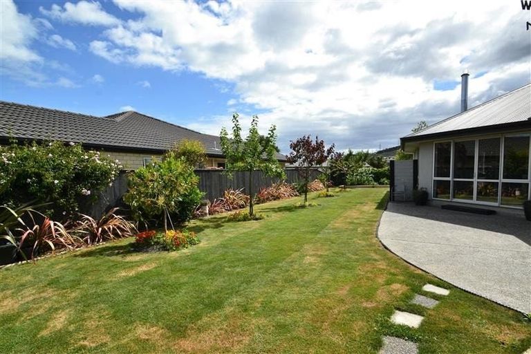 Photo of property in 28 Ngawhatu Road, Stoke, Nelson, 7011