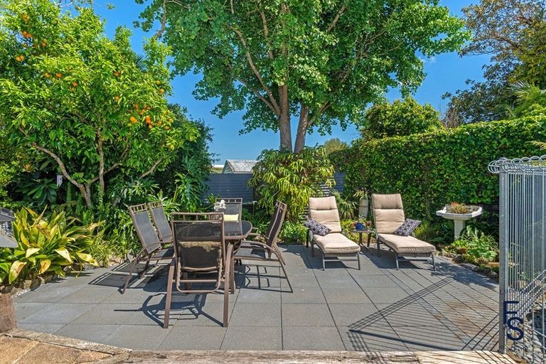 Photo of property in 75 Anzac Street, Gisborne, 4010