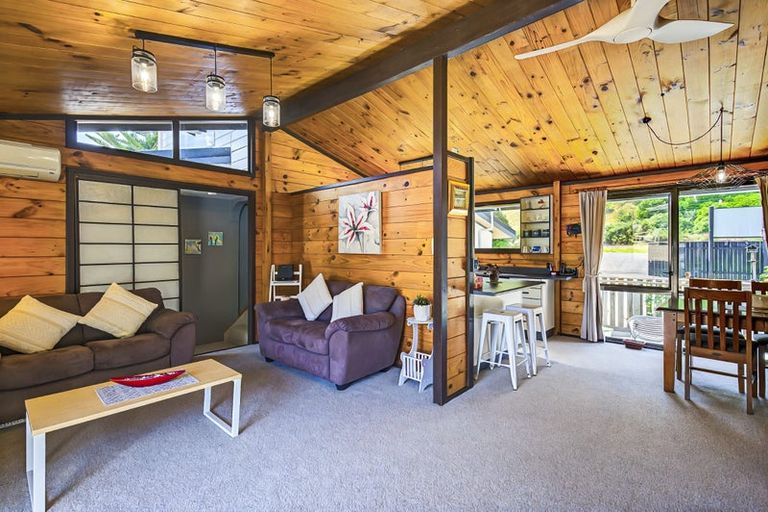 Photo of property in 222 Main Road South, Raumati South, Paraparaumu, 5032