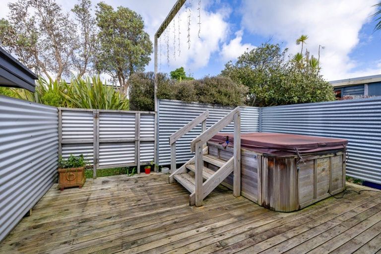 Photo of property in 6a Pokohui Avenue, Raglan, 3225