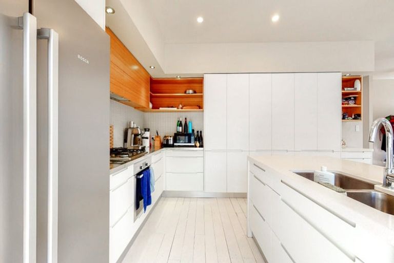 Photo of property in 143 Derwent Street, Island Bay, Wellington, 6023