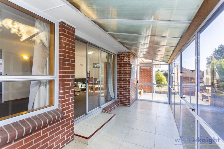 Photo of property in 19 Dunstan Crescent, Hornby, Christchurch, 8042