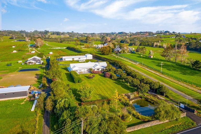 Photo of property in 430 Waitoki Road, Wainui, Silverdale, 0994