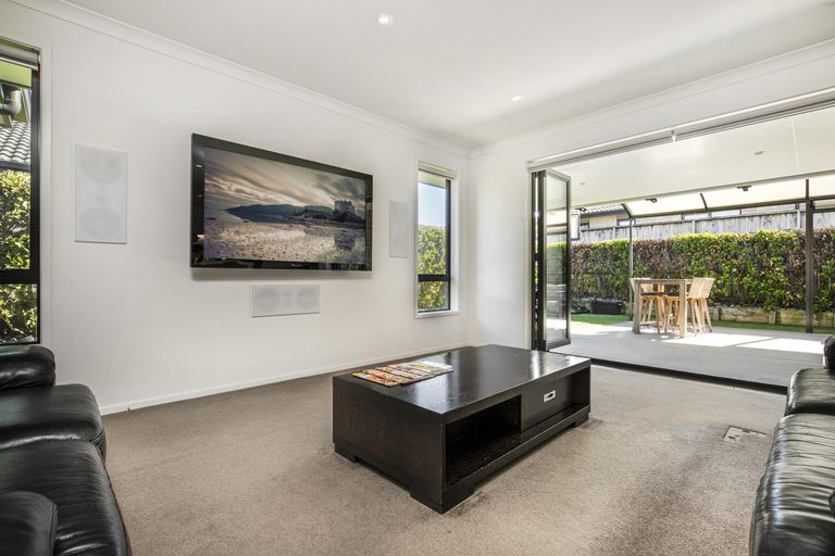 Photo of property in 59 Sunningdale Street, Wattle Downs, Auckland, 2103