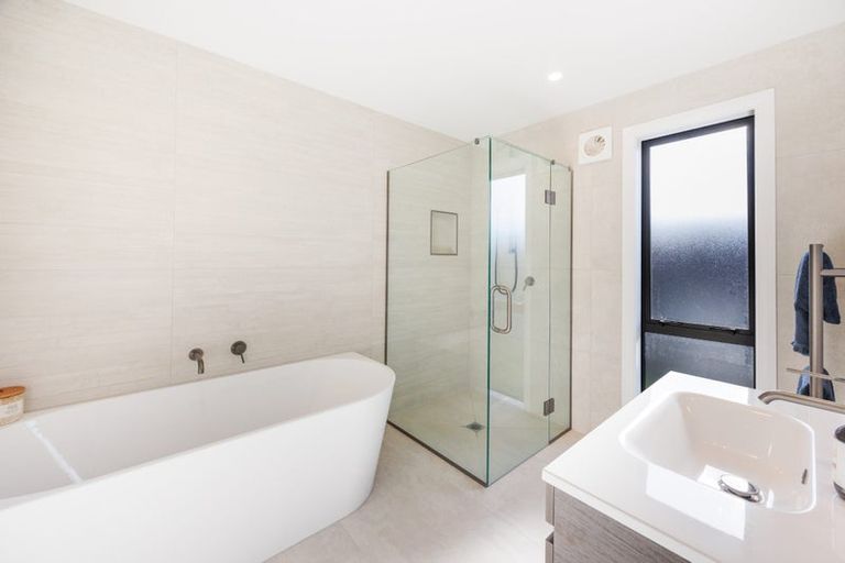 Photo of property in 11 Mangatainoka Lane, Awapuni, Palmerston North, 4412