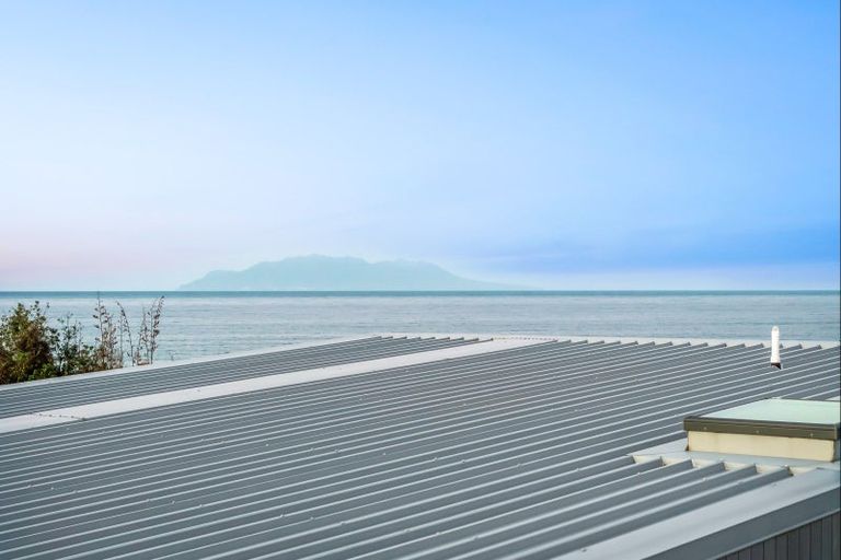 Photo of property in 33 Kokopu Street, Omaha, 0986