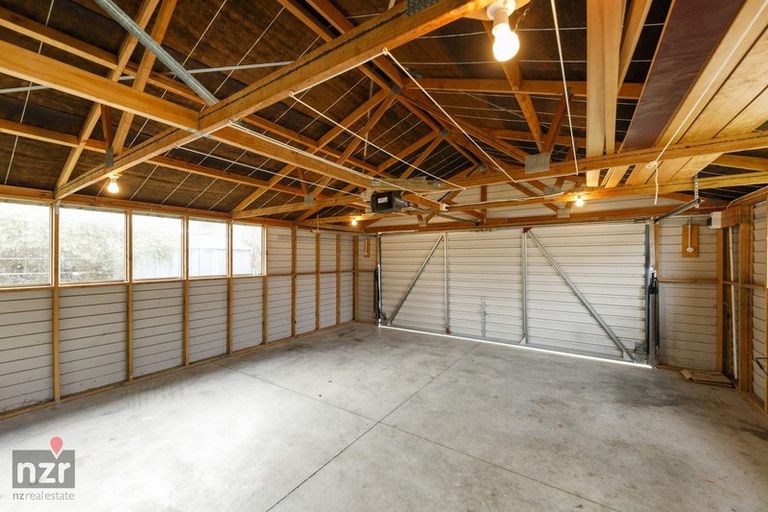 Photo of property in 16 Pirinoa Street, Feilding, 4702
