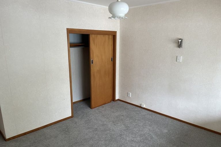 Photo of property in 47 Tirimoana Road, Te Atatu South, Auckland, 0602