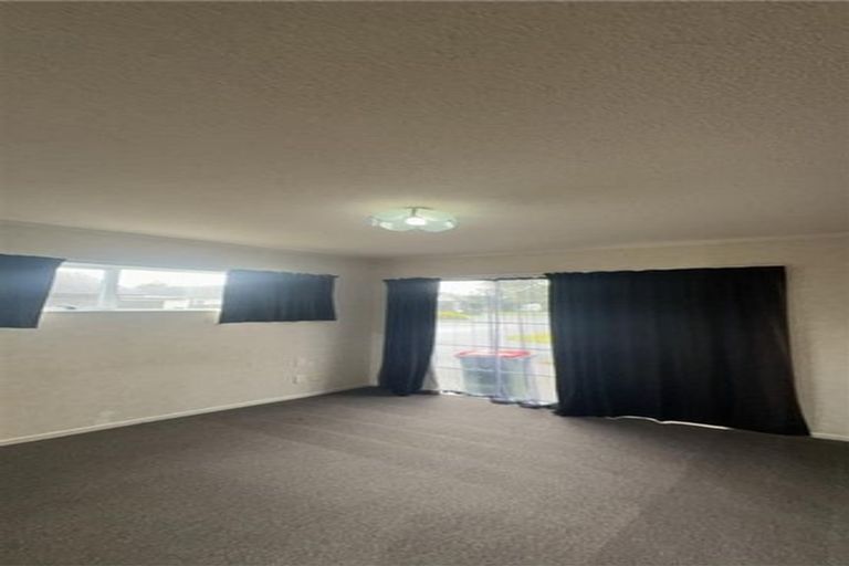Photo of property in 10/169 Whites Line East, Waiwhetu, Lower Hutt, 5010
