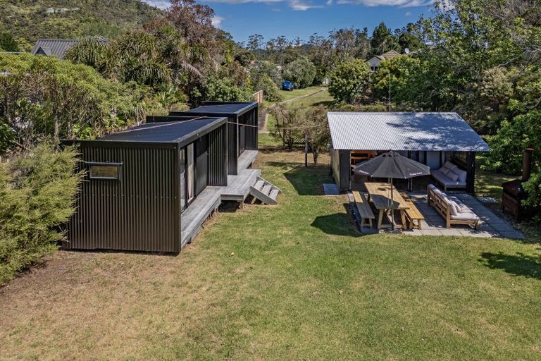 Photo of property in 121 Winslow Place, Matarangi, Whitianga, 3592