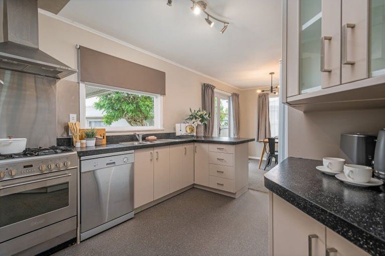 Photo of property in 72 Birmingham Street, Takaro, Palmerston North, 4412