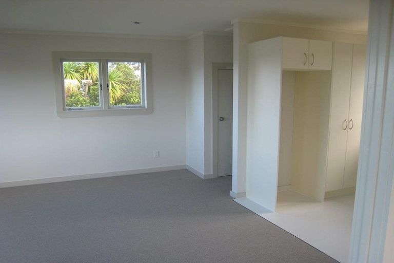 Photo of property in 81 Tiri Road, Tindalls Beach, Whangaparaoa, 0930