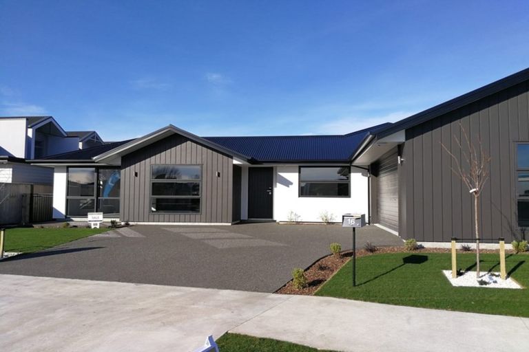 Photo of property in 16 Silverstream Boulevard, Kaiapoi, 7630