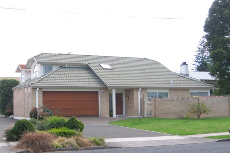 Photo of property in 63 Edgecumbe Road, Tauranga, 3110