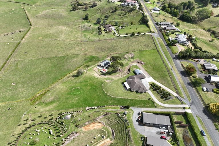 Photo of property in 127 Wallace Road, Temple View, Hamilton, 3289