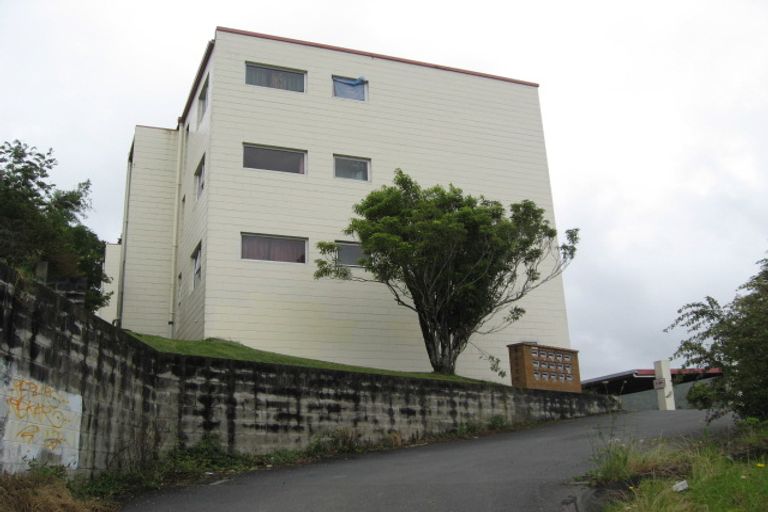 Photo of property in 2 Anzac Road, Morningside, Whangarei, 0110