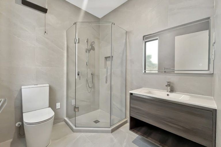 Photo of property in 19 Waterloo Road, Milford, Auckland, 0620