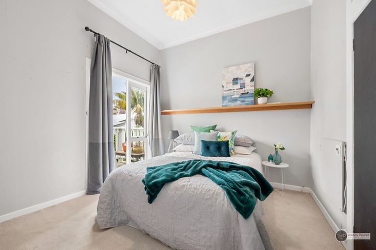 Photo of property in 18 Thompson Street, Mount Cook, Wellington, 6011