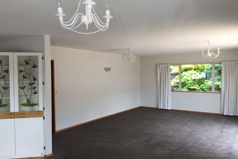 Photo of property in 145 Maidstone Road, Ilam, Christchurch, 8041
