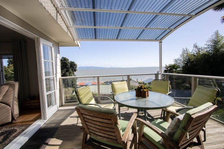 Photo of property in 5 Adams Road, Thornton Bay, Thames, 3575