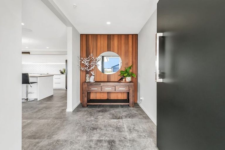 Photo of property in 7 Hawk Close, Rolleston, 7615