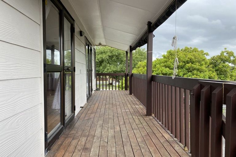 Photo of property in 22 Gosford Drive, Botany Downs, Auckland, 2010