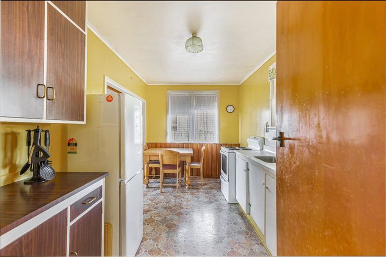 Photo of property in 33 Glenorchy Street, Glen Eden, Auckland, 0602