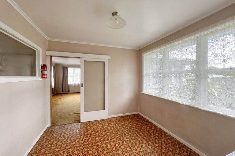 Photo of property in 233 Swanson Road, Henderson, Auckland, 0610