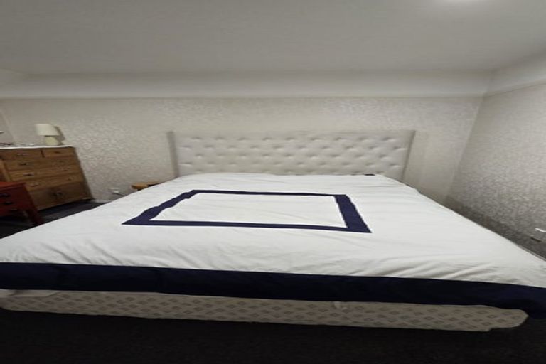 Photo of property in 5 Huia Place, Hutt Central, Lower Hutt, 5010