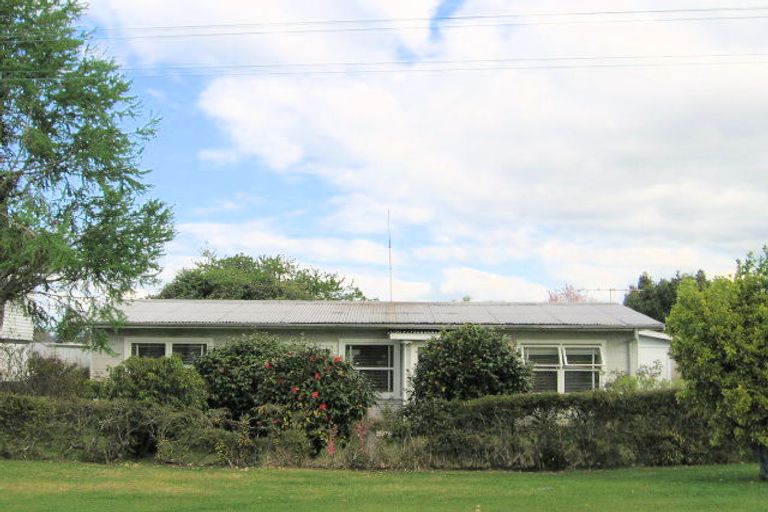 Photo of property in 32 Fairview Road, Western Heights, Rotorua, 3015