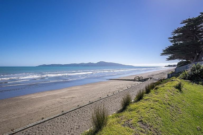 Photo of property in 237 Rosetta Road, Raumati Beach, Paraparaumu, 5032