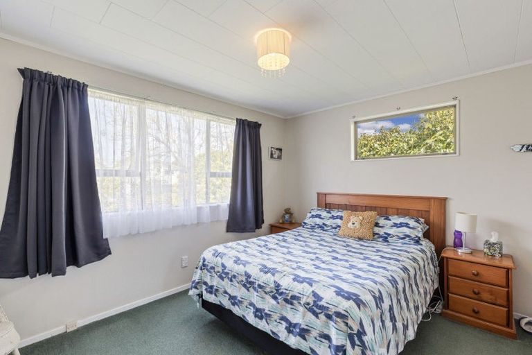 Photo of property in 12 Towai Street, Inglewood, 4330